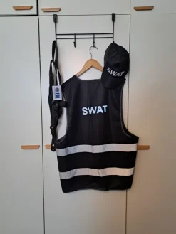 Best SWAT Naamiaissetti