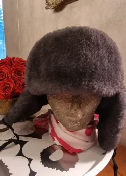 Outlet ei tiedossa Tekokarvahattu