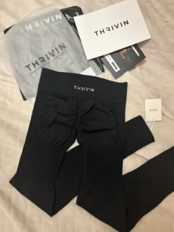 Discount Thrivin housut