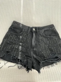 Hot Timantti farkkushortsit