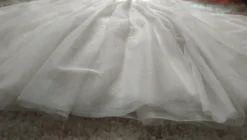 Clearance Brak Tiulowa, biała spódnica z podszewką r. 38-40