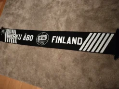 Hot TPS virallinen fanihuivi