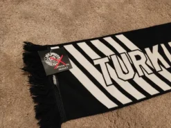 Hot TPS virallinen fanihuivi