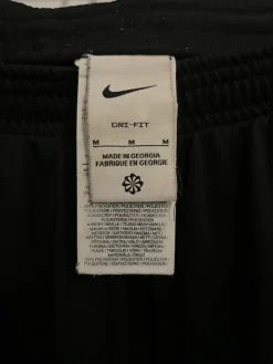 New Nike Treenihousut