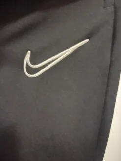 New Nike Treenihousut