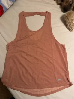 Hot Nike Treenitoppi