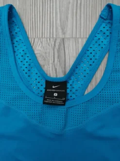 Sale Nike Treenitoppi