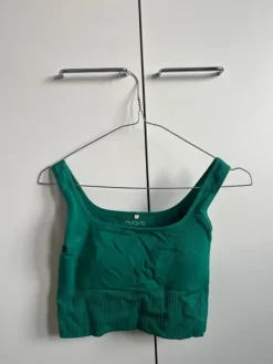 Sale H&M Treenitoppi/urheiluliivit