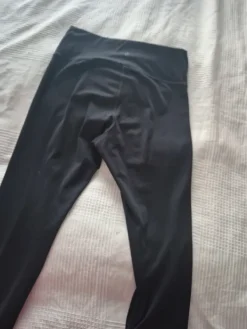 Sale H&M Treenitrikoot