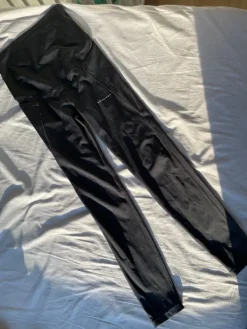 Sale Treenitrikoot raskausaikaan 2 kpl