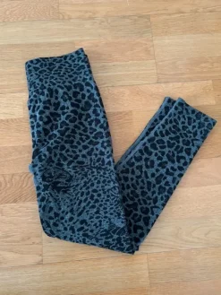 Outlet Ei tietoa Trikoot M