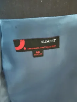 Dressmann Tumma puku