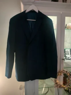 Outlet Dressmann Tummansininen puku (takki+housut)