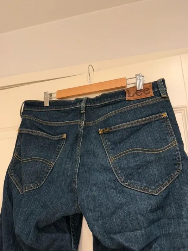 New Lee tummansiniset farkut