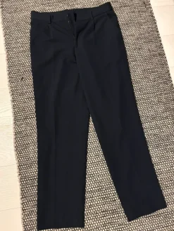 Outlet Reserved Tummansiniset suorat housut