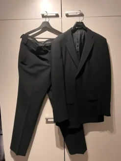 Hot Tulo Tailor Turo Tailor - miesten musta pukusetti