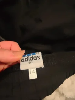 Discount adidas Uimashortsit