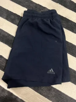 Online adidas Uimashortsit