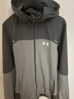 Outlet Under Armour hoodie