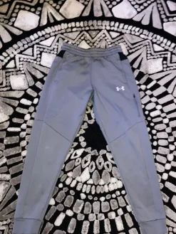 New Under Armour housut