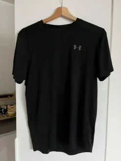 Clearance Under Armour paita