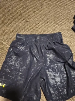 New Under Armour urheilushortsit