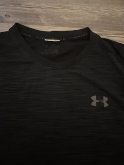 Discount Under Armour Urheilupaita
