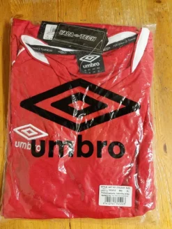 Online Umbro Urheilupaita