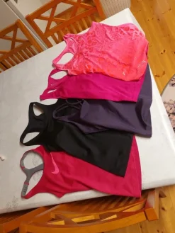 Outlet Nike Urheilutopit xs