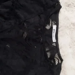 Hot Gina Tricot Uudenveroinen musta pitsimekko / minimekko S 🖤