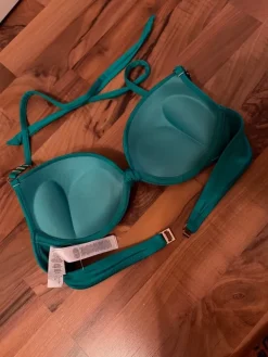 Outlet ENSORED Uudet bikinin yläosat