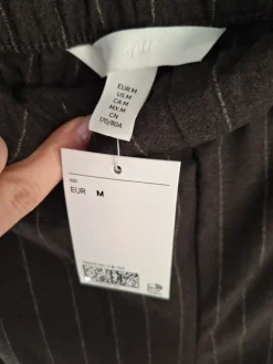Clearance H&M Uudet väljät pull-on housut, M/L