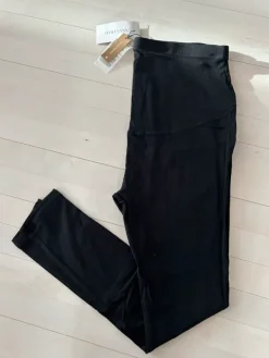 Outlet Anna Field Uudet äitiysleggingsit