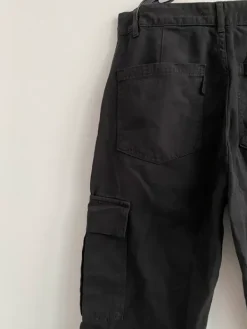 Clearance Stradivarius UUDET mustat cargohousut / NYA svarta cargobyxor - M/38