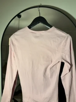 Sale Vaaleanpunainen paita