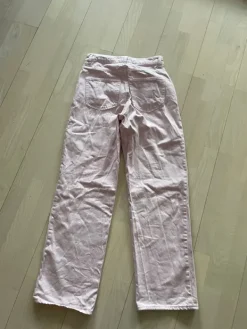 Discount H&M Vaaleanpunaiset farkut koko 38