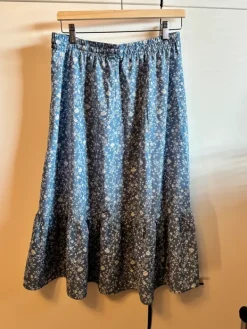 New ONLY Vaaleansininen kukkahame