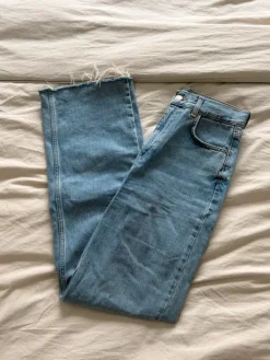 Outlet Pull & Bear Vaaleansiniset farkut