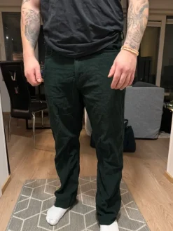 Best Vailent -vakosamettihousut