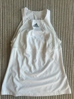 Online adidas Valkoinen toppi koko M