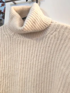 Clearance Amisu Valkoinen paksu villapaita