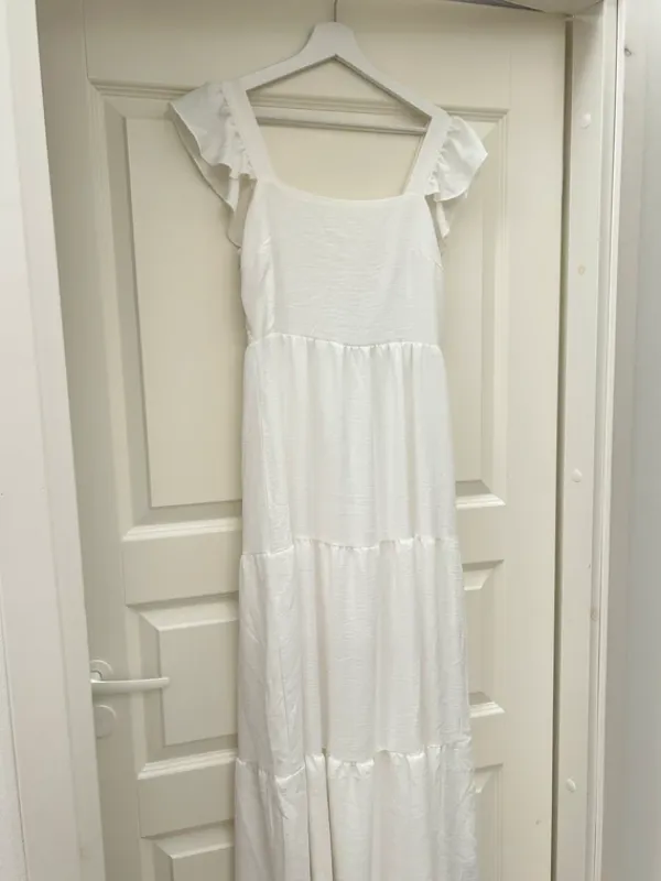 Best Valkoinen pitkä mekko