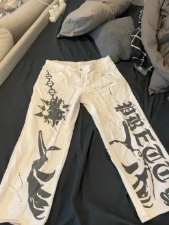 New Shein Valkoiset baggy farkut