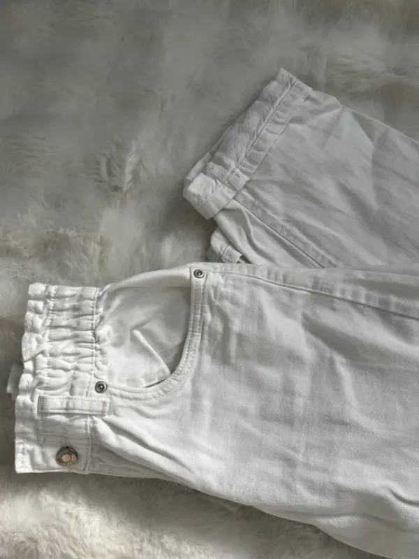 Outlet Valkoiset housut