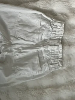 Outlet Valkoiset housut