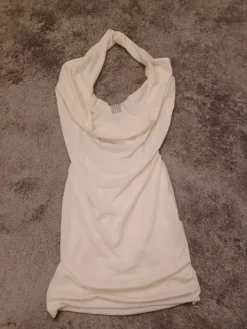 Online Valkonen pitkä toppi