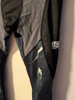 Hot Venum Bandagen Sport Leggings Mens M