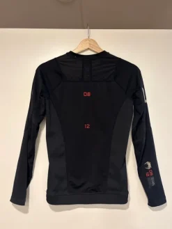 Hot Venum treenipitkähihainen