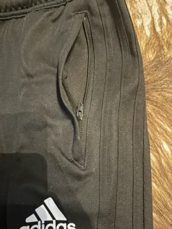 Best adidas Verkkarit