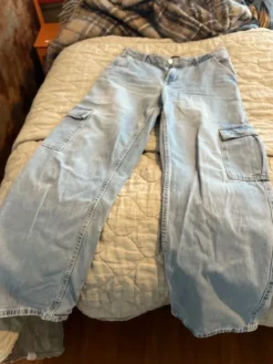 Outlet Vero Moda n leveät farkut